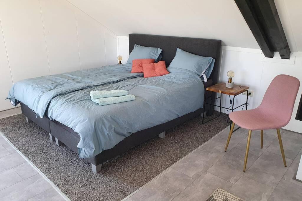 Vrijstaand / Landelijk Appartement Met Uitzicht! De Wijk Экстерьер фото