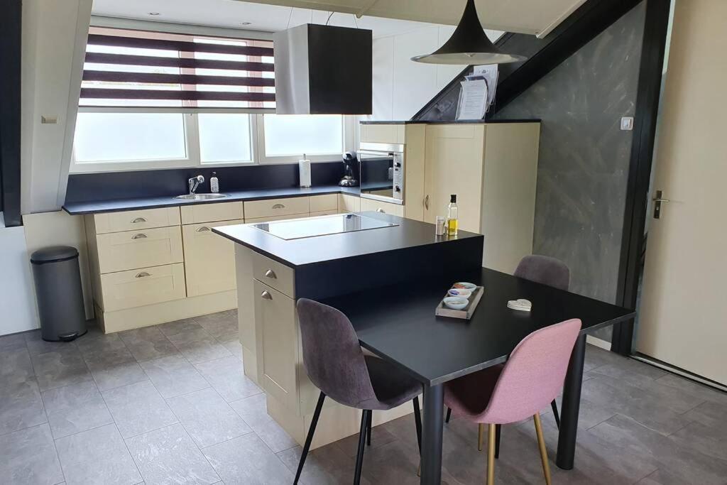 Vrijstaand / Landelijk Appartement Met Uitzicht! De Wijk Экстерьер фото